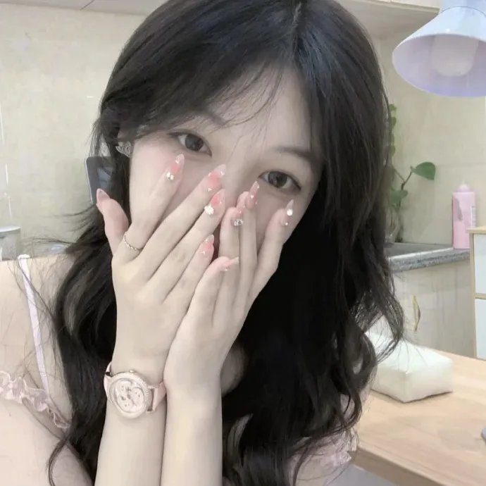 豪门隐婚，傅影帝天天想官宣